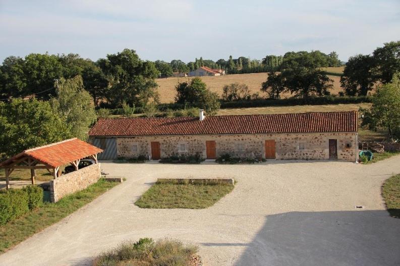 Gite Val Des Pres Millac (Vienne) Exterior foto